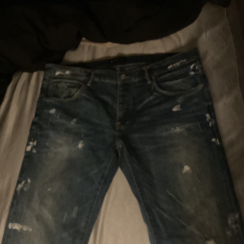 Men's Relaxed Fit Distressed Denim Jeans